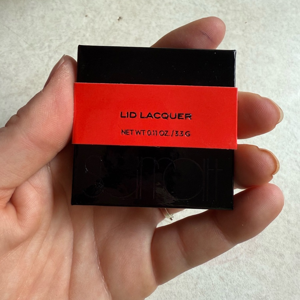 Surat Beauty Lid Laquer